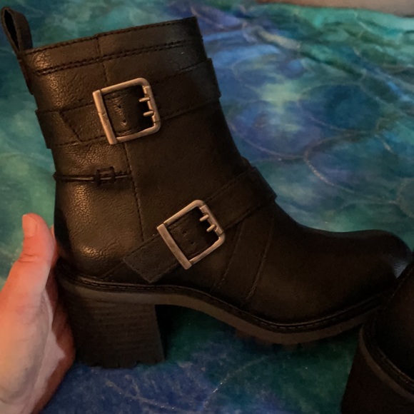 Booties - Picture 3 of 8